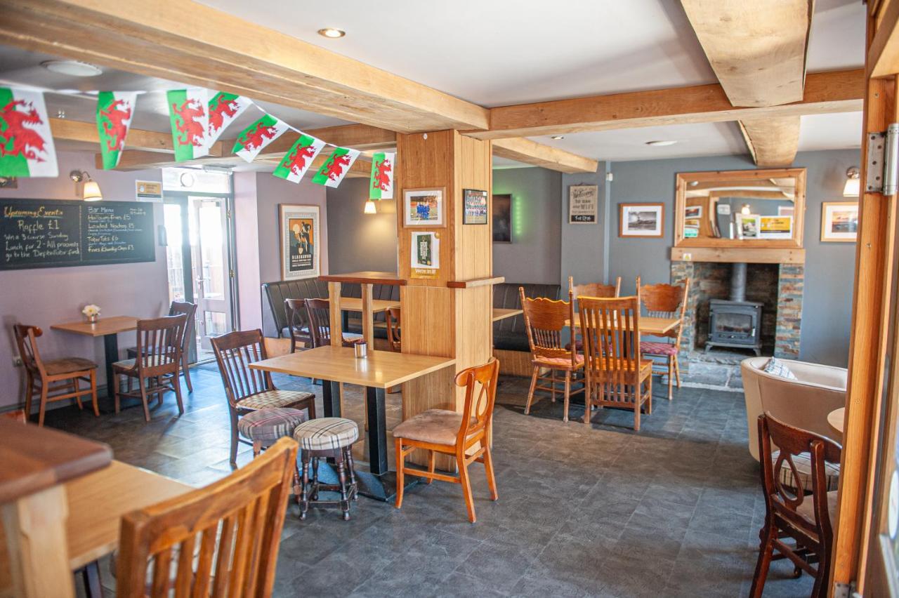 The Lion Hotel Blaenavon Extérieur photo