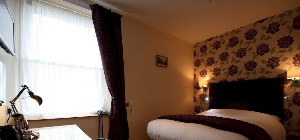 The Lion Hotel Blaenavon Extérieur photo